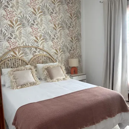 Nicolosa Apartment *